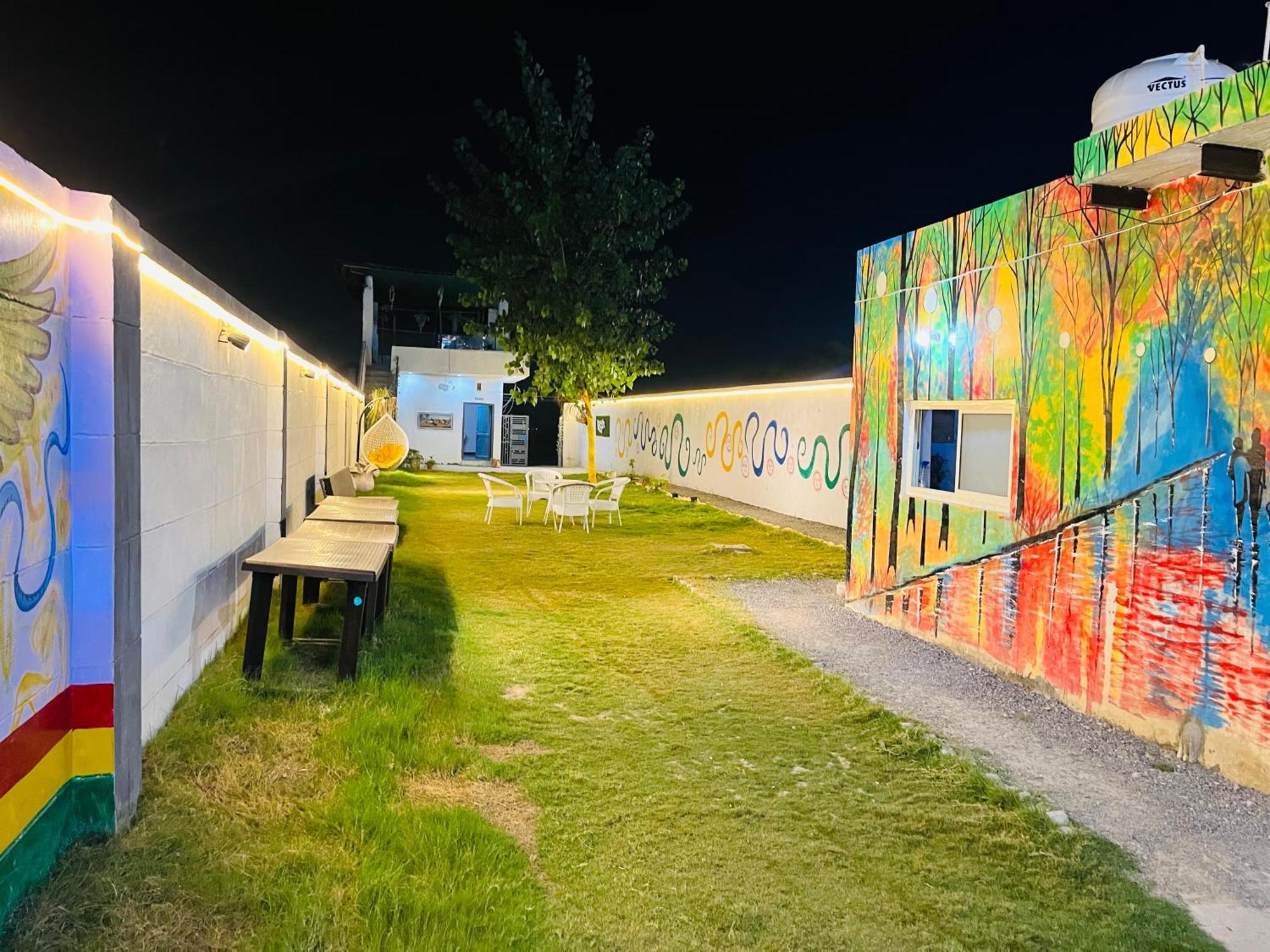 Shimmer Farms Faridabad Exterior photo
